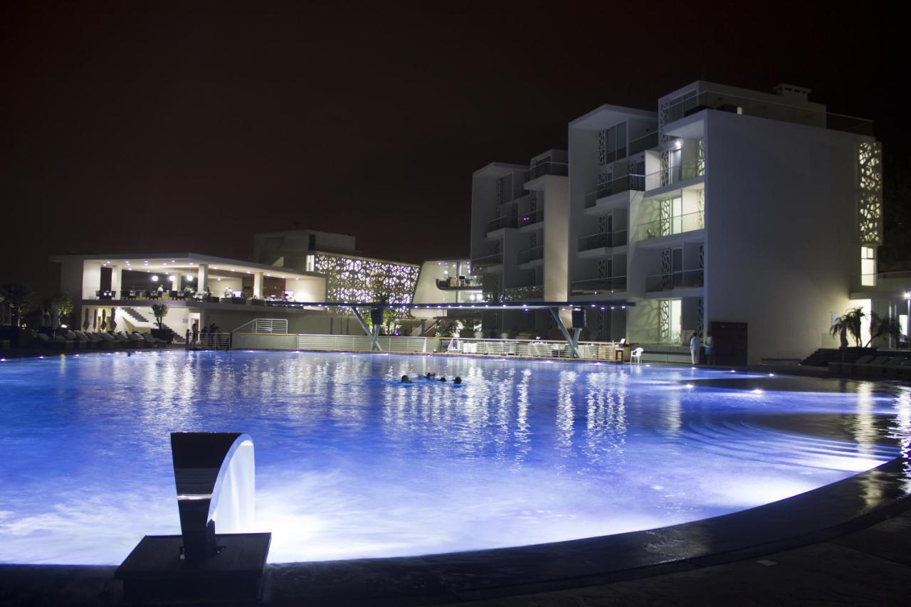 WhiteLace Resort photo