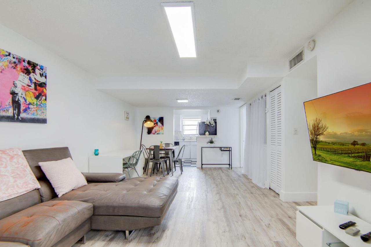 2B/2B, Free Parking, South Beach, 1 Block 2 Beach