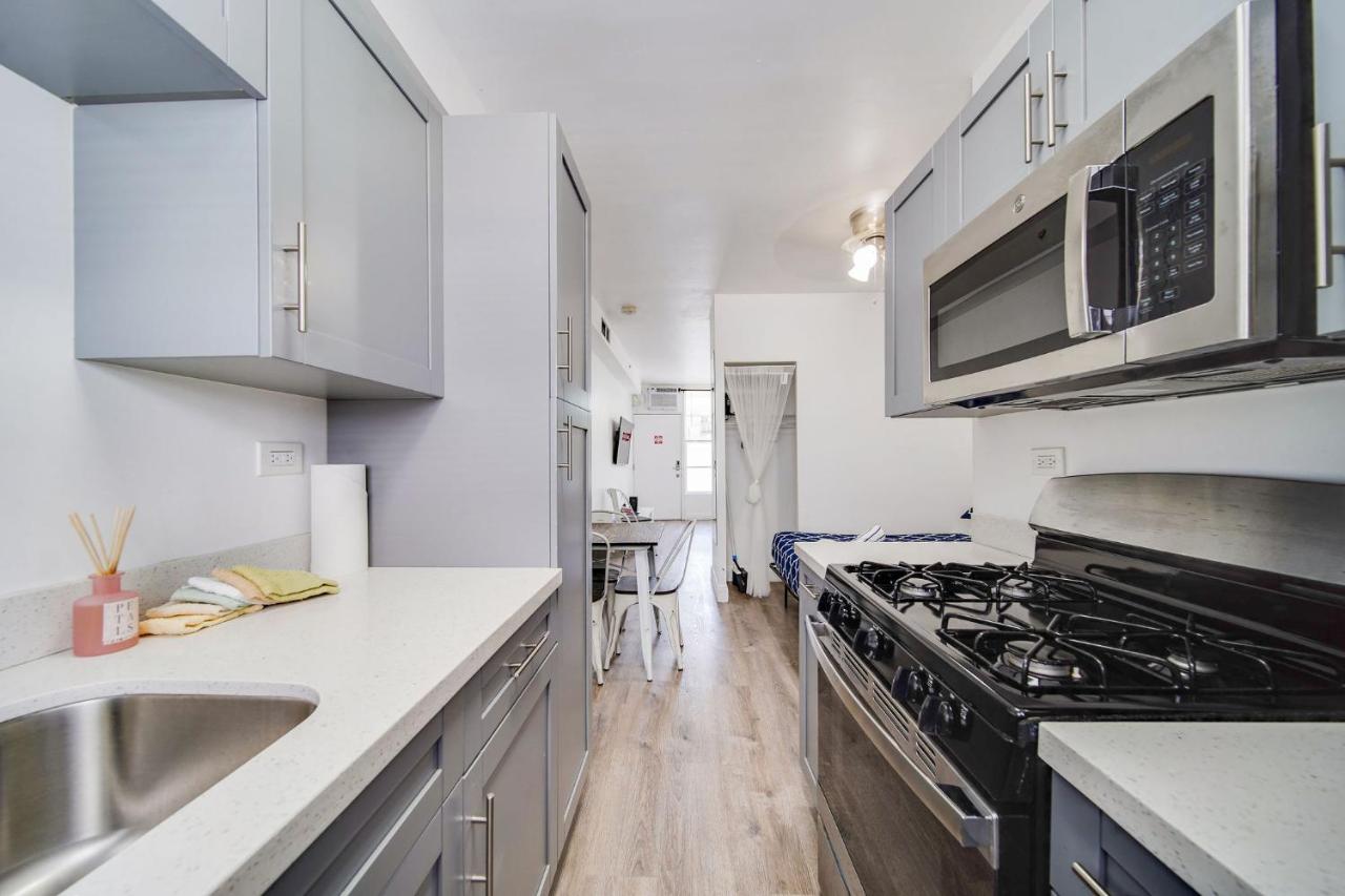 Fresh Ocean Dr, Apt w/2 Queen Beds-Steps 2 Beach - 4