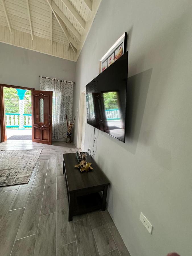 Tina-Cay Sunset Escape - 5