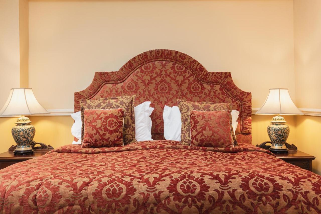Courtyard Superior Room