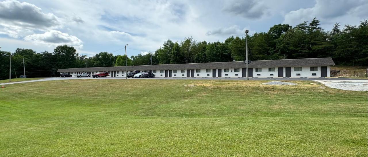 Budget Inn — photo 5