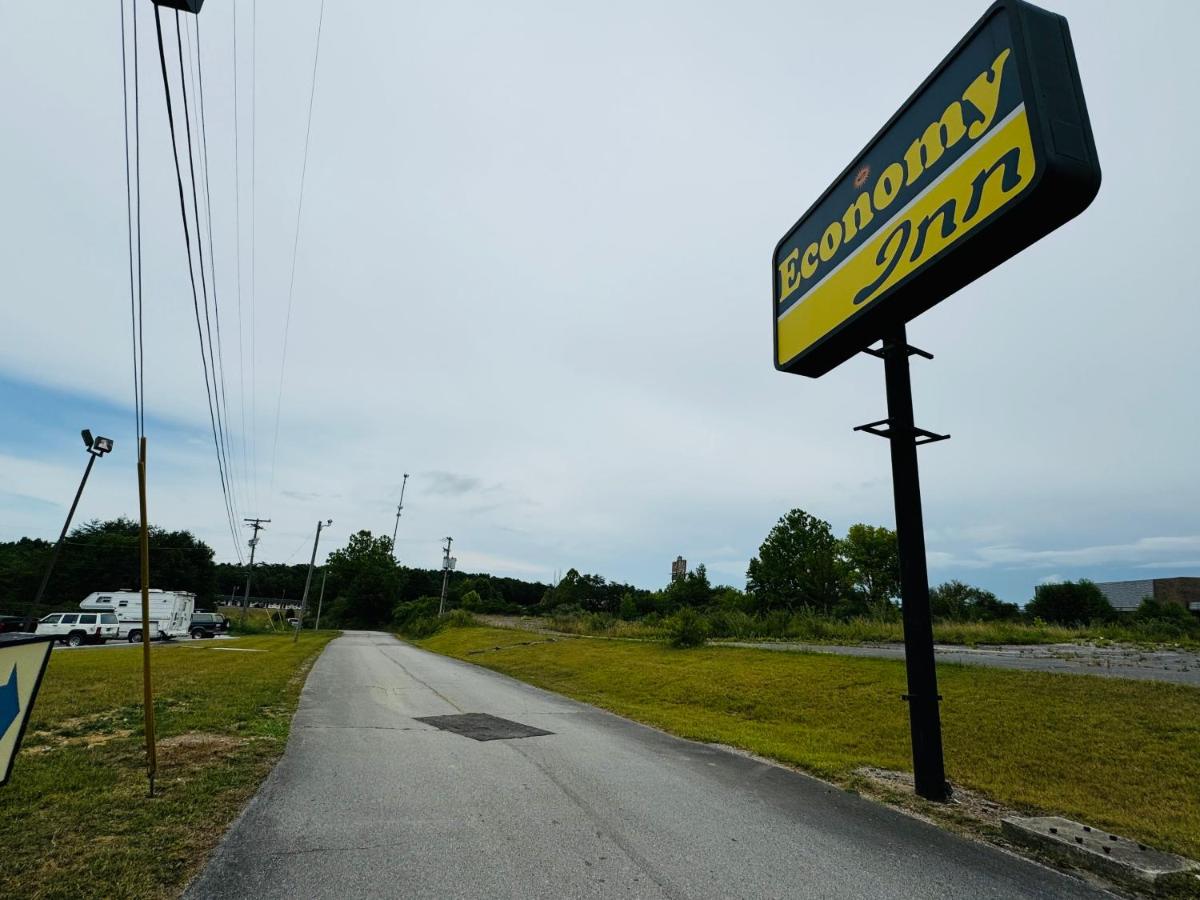 Budget Inn — photo 15