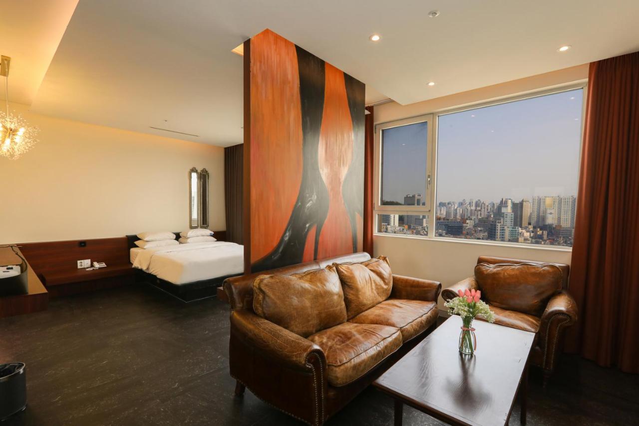 Hotel The Designers Hongdae - 2