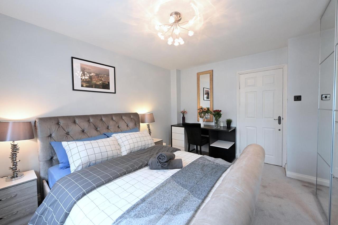 3 Bedroom House in Euston, Patio & BBQ - 3