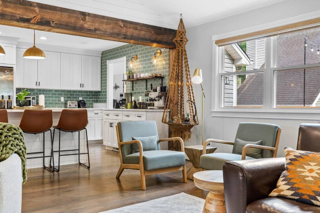 Luxury Oasis - Airport, Downtown, Opry, Lake - 3