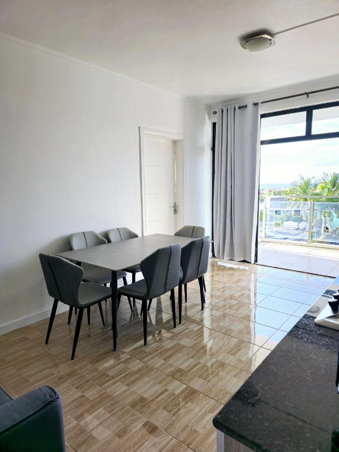 Luxury Penthouse with Infinity Pool & Stunning Sea View - 5