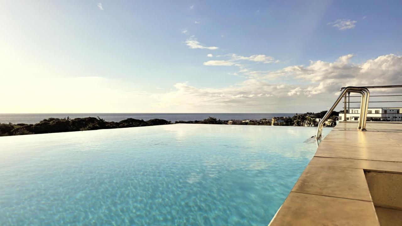 Luxury Penthouse with Infinity Pool & Stunning Sea View - 4