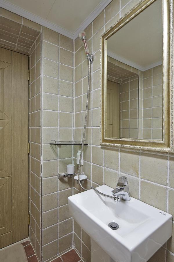 Jiwoljang Guesthouse - 3