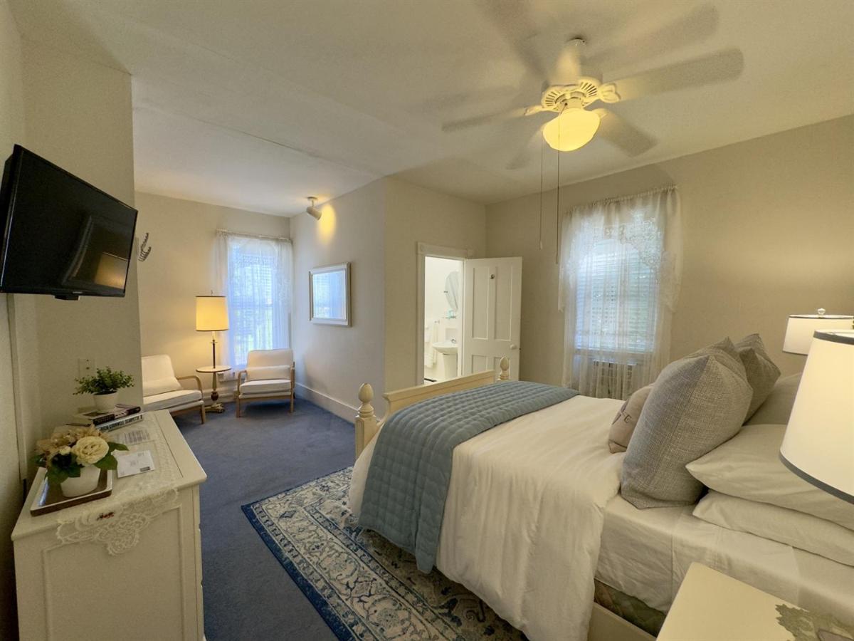 Victorian Inn Bed And Breakfast — photo 12