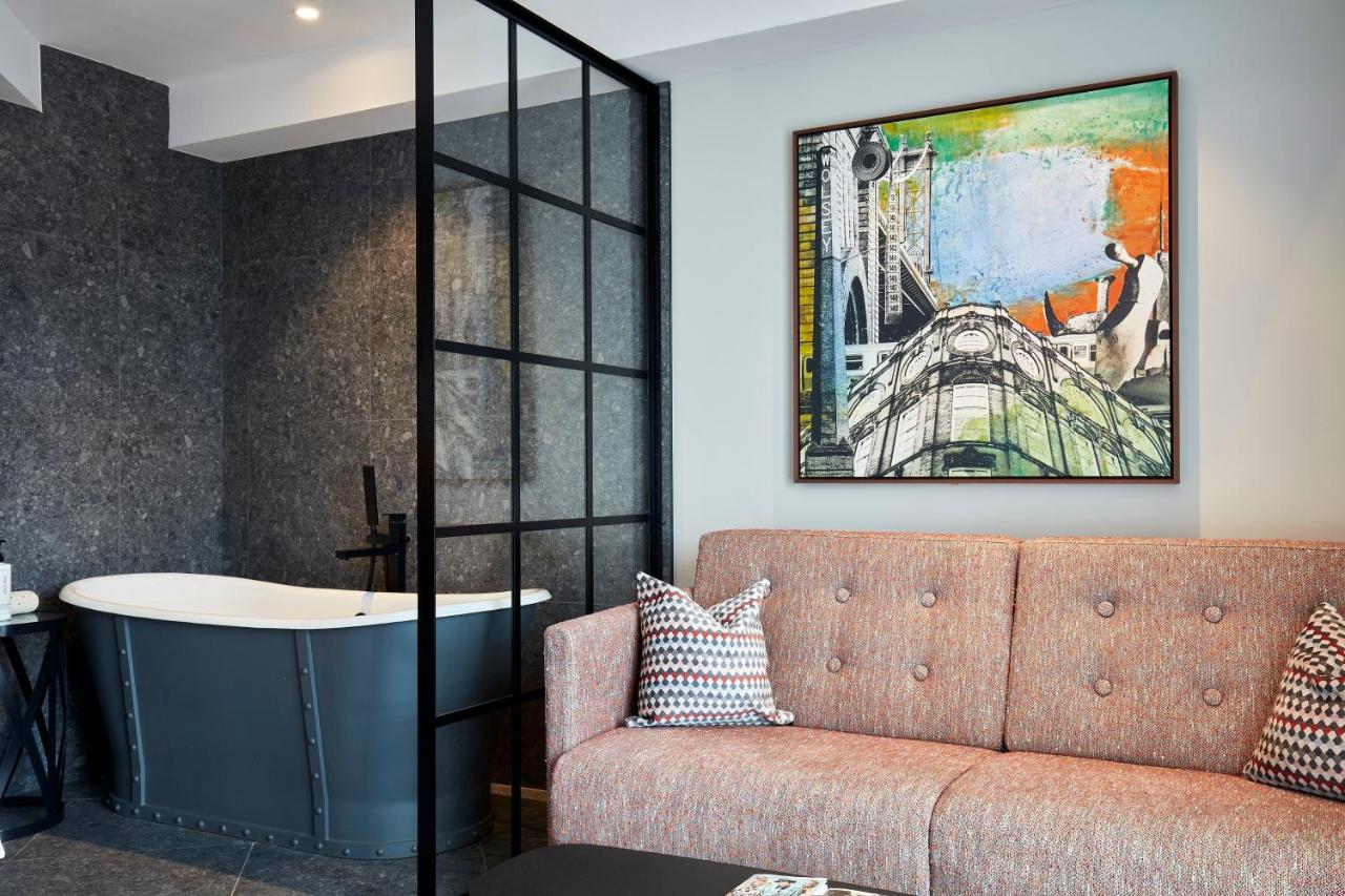 King Suite with Sofa Bed and Free-Standing Bath