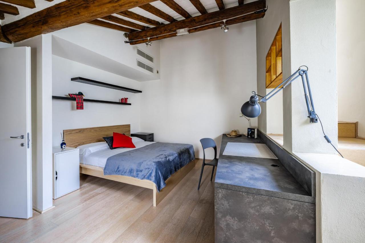 Quiet Designer Flat with Private Rooftop Terrace - 5