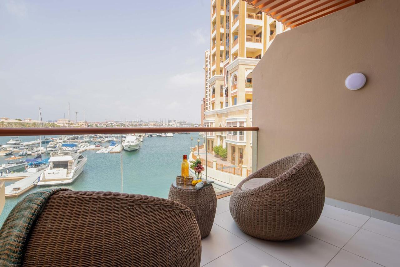 Frank Porter - Palm Views East