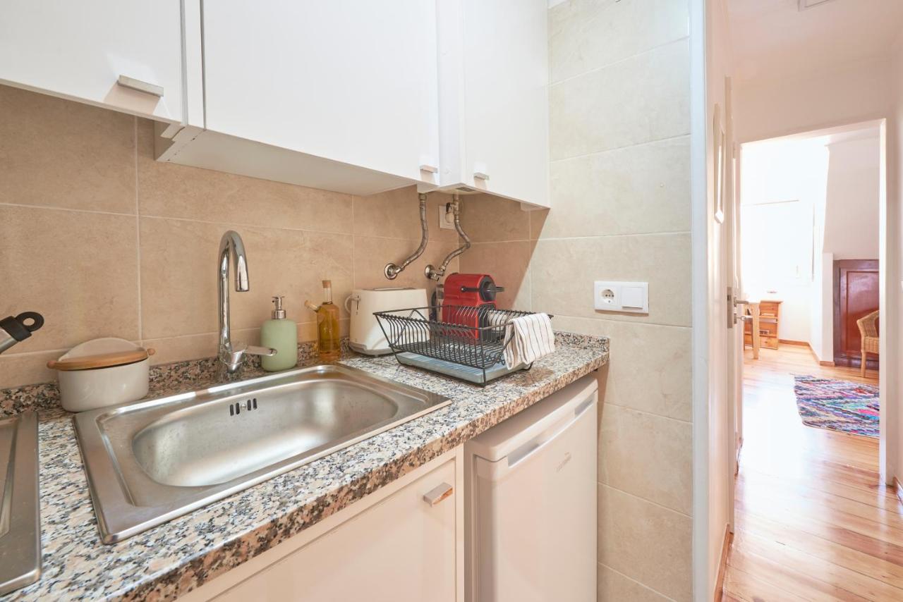 Central, Comfy and Light-filled Apt, By TimeCooler - 3