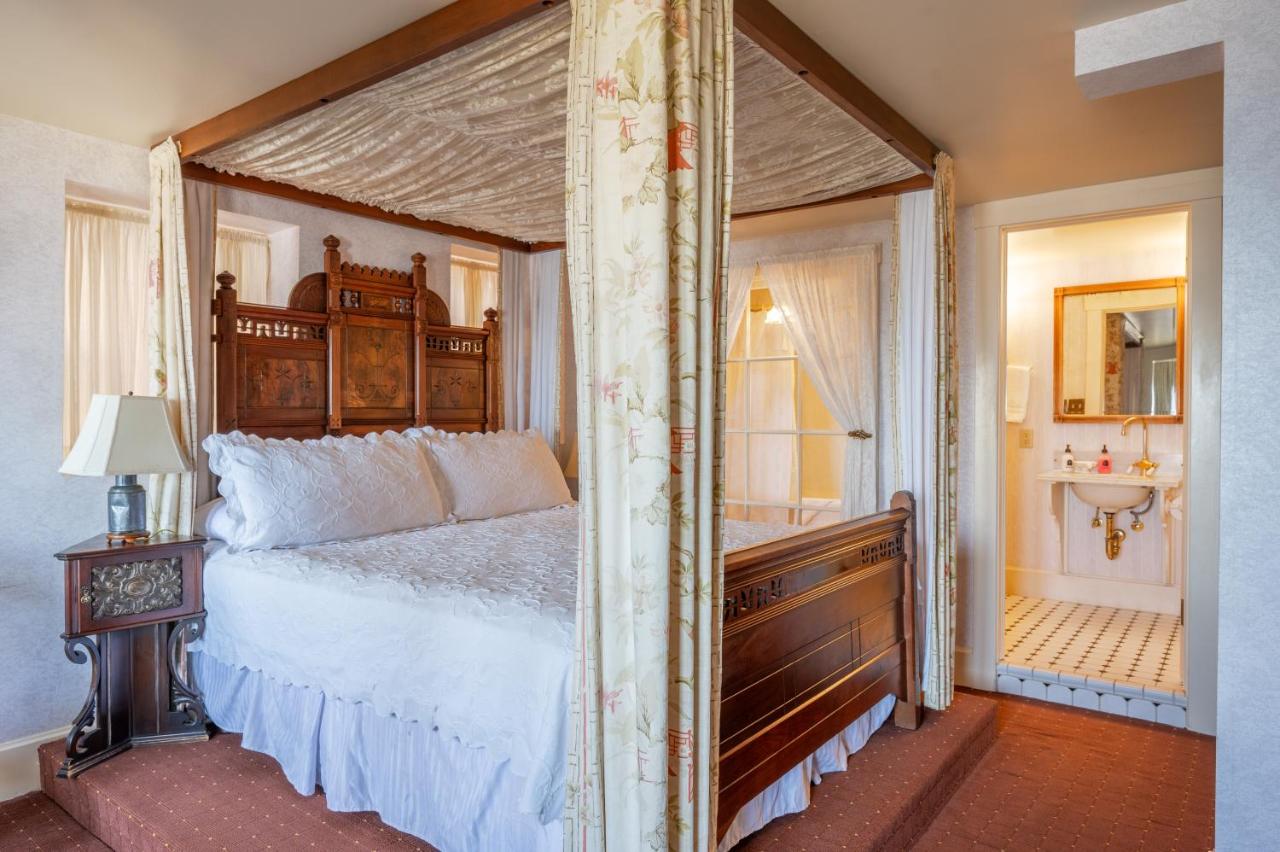 Martine Inn — photo 18