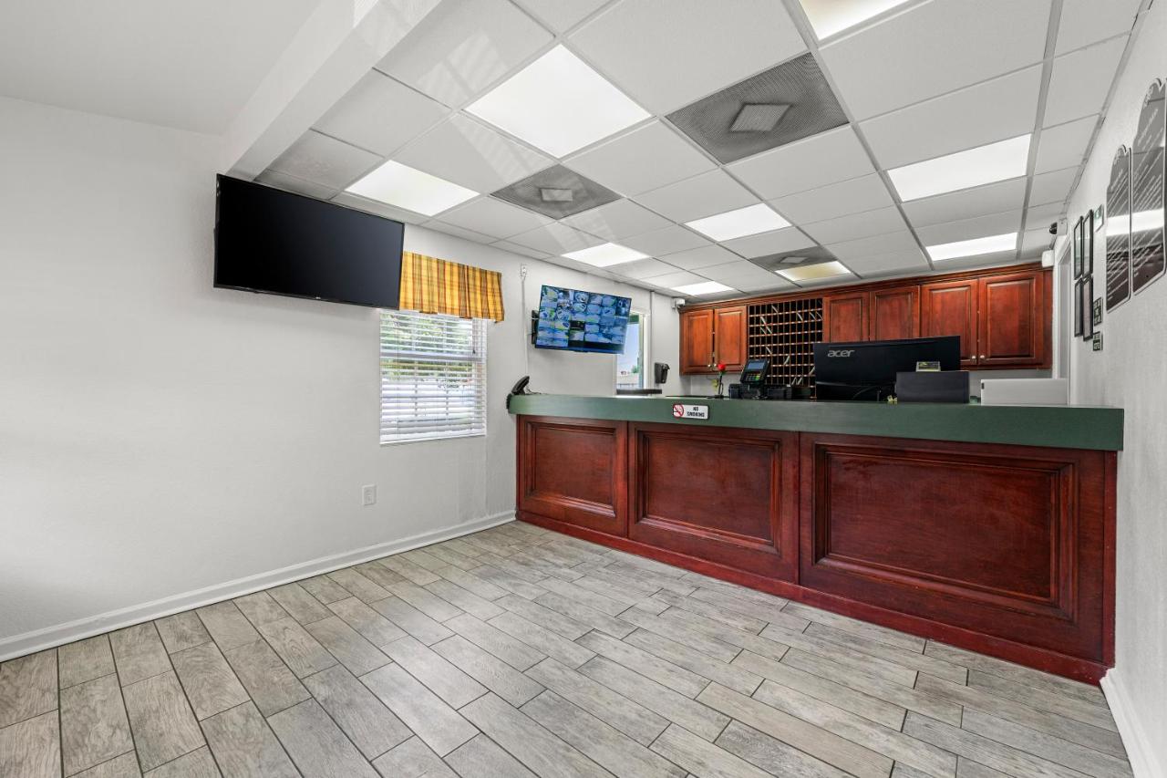 Studio Lodge Montgomery (Extended Stay) — photo 17