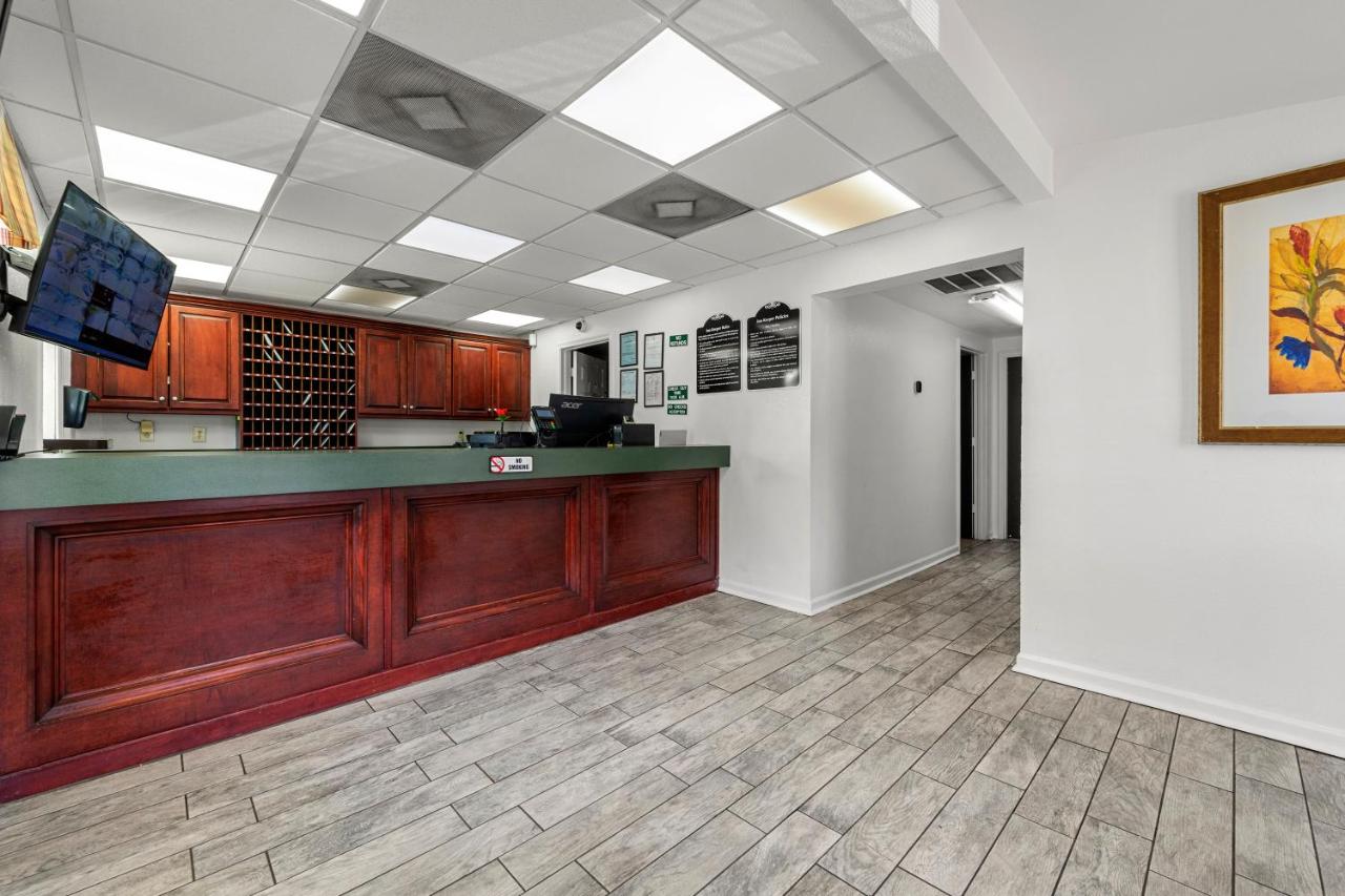 Studio Lodge Montgomery (Extended Stay) — photo 14
