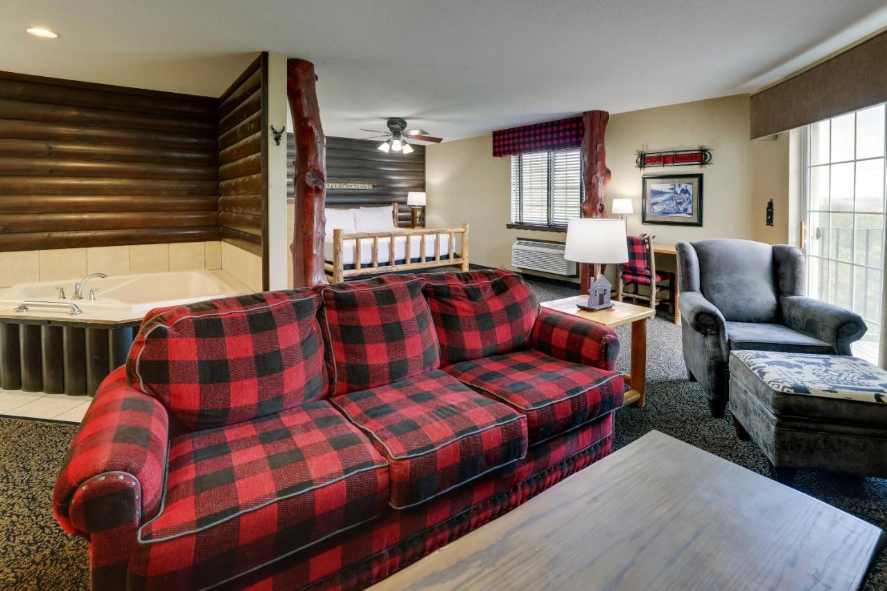 Stoney Creek Hotel La Crosse - Onalaska — photo 2