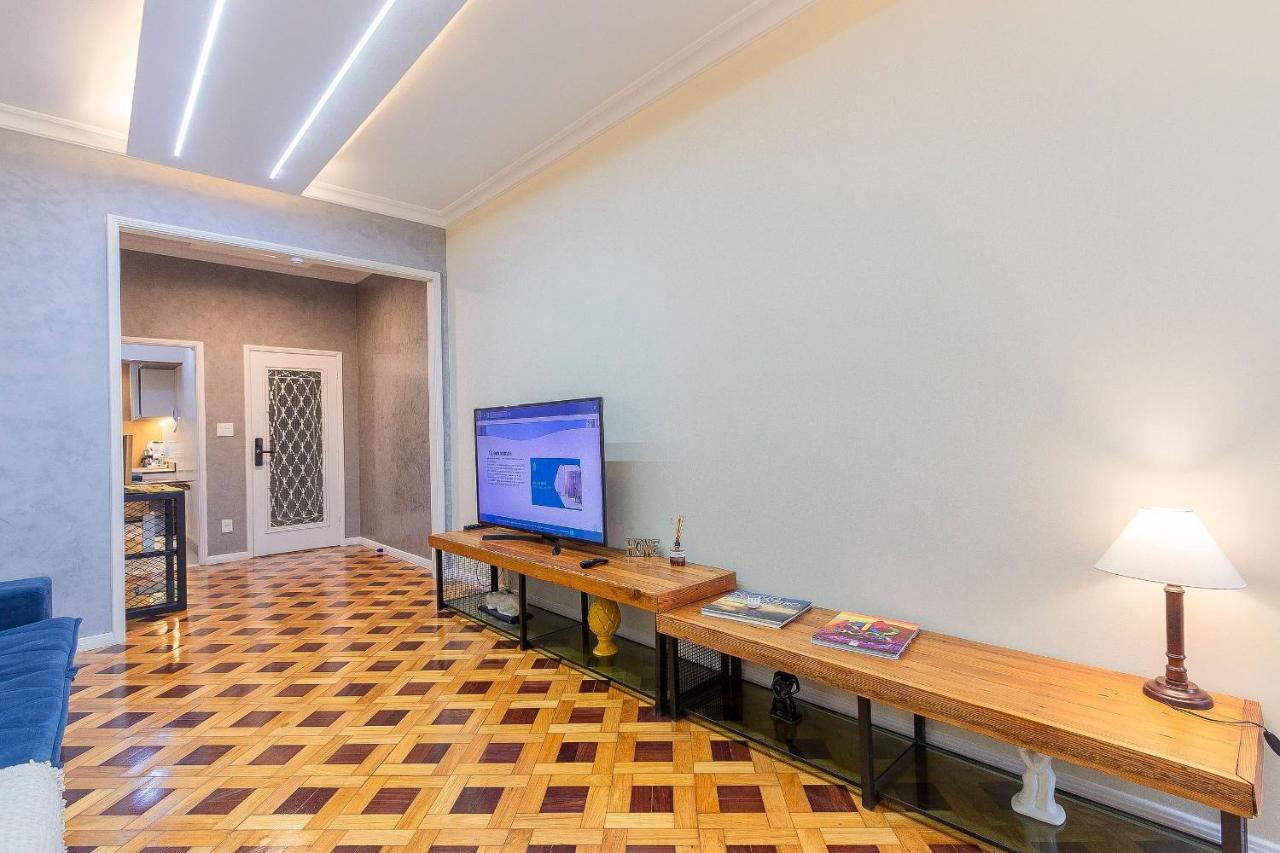 By the Beach between Copacabana and Ipanema - 5