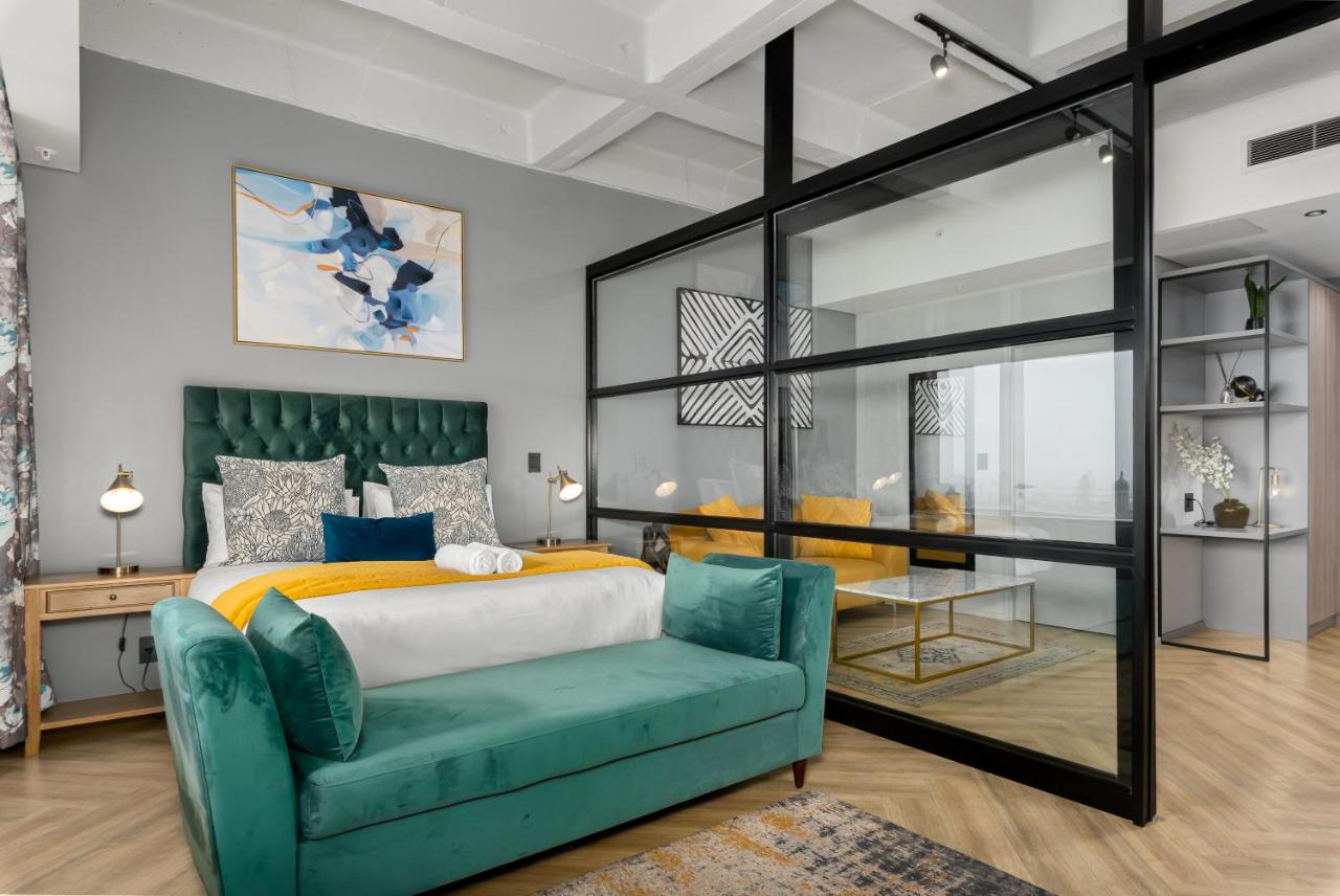 One Thibault Luxury Apartments - 2