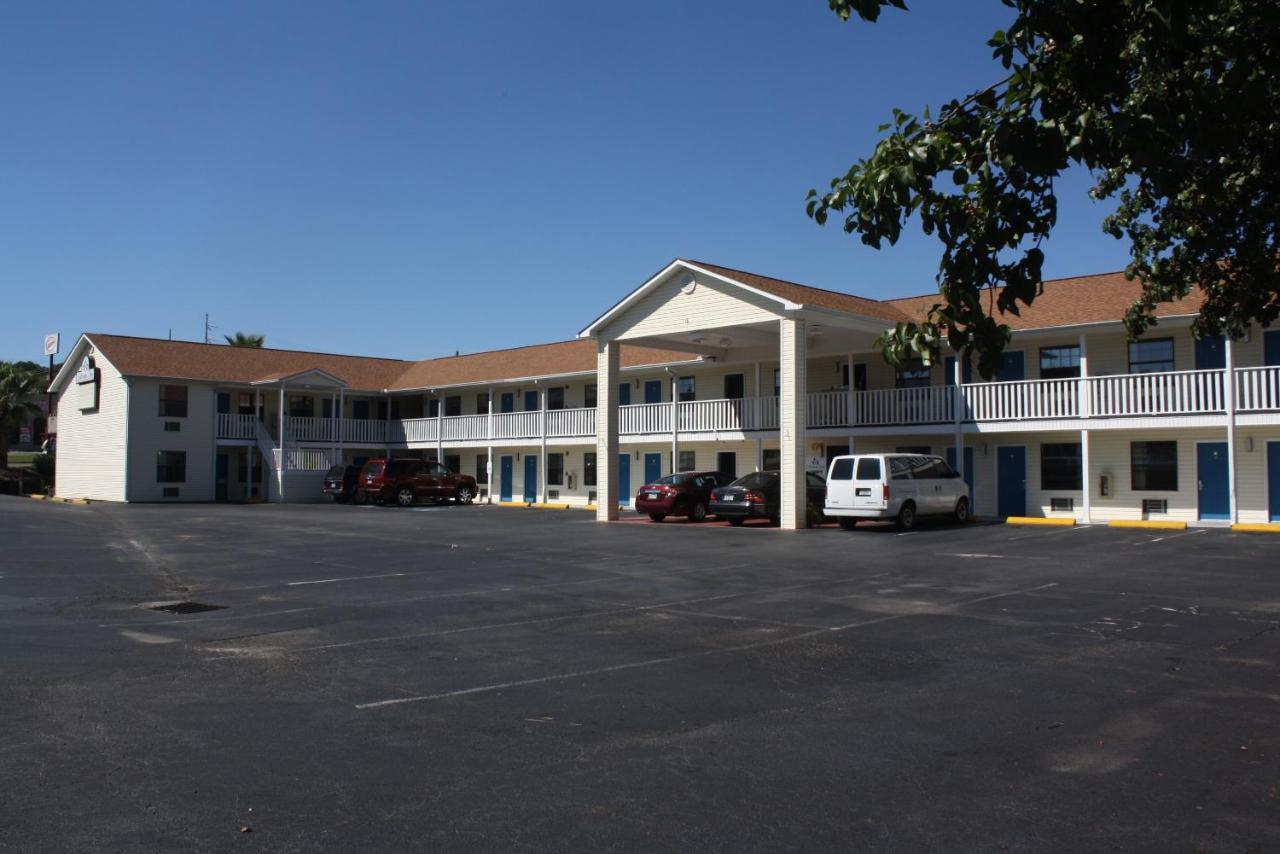 South Manor Motel — photo 5