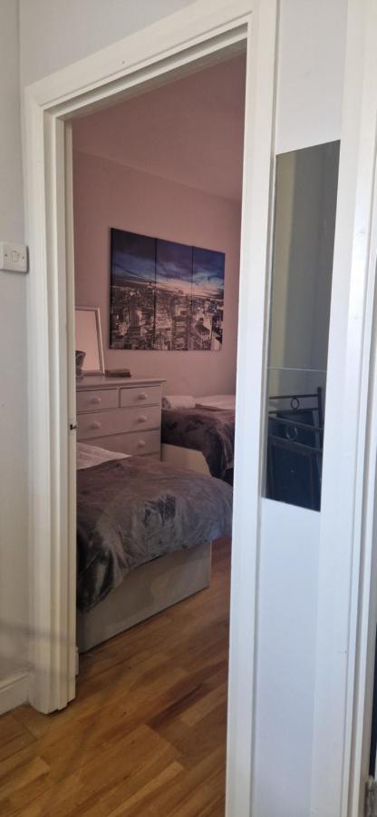 London Butterfly - 3