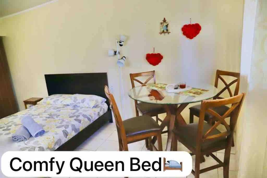 Studio apt in Aruba plus optional Portuguese cooking with Grandma - 5