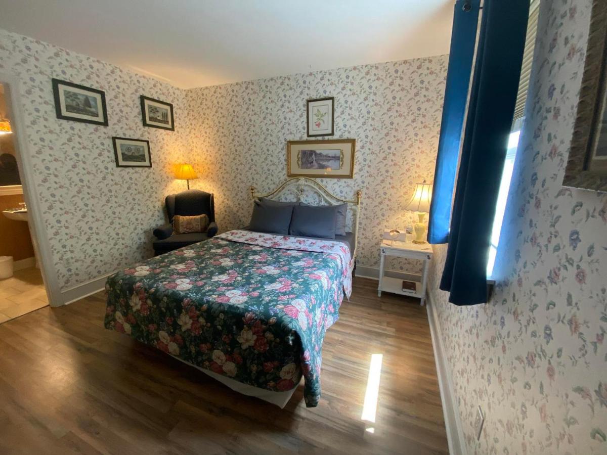 Greystone Manor Bed & Breakfast — photo 13
