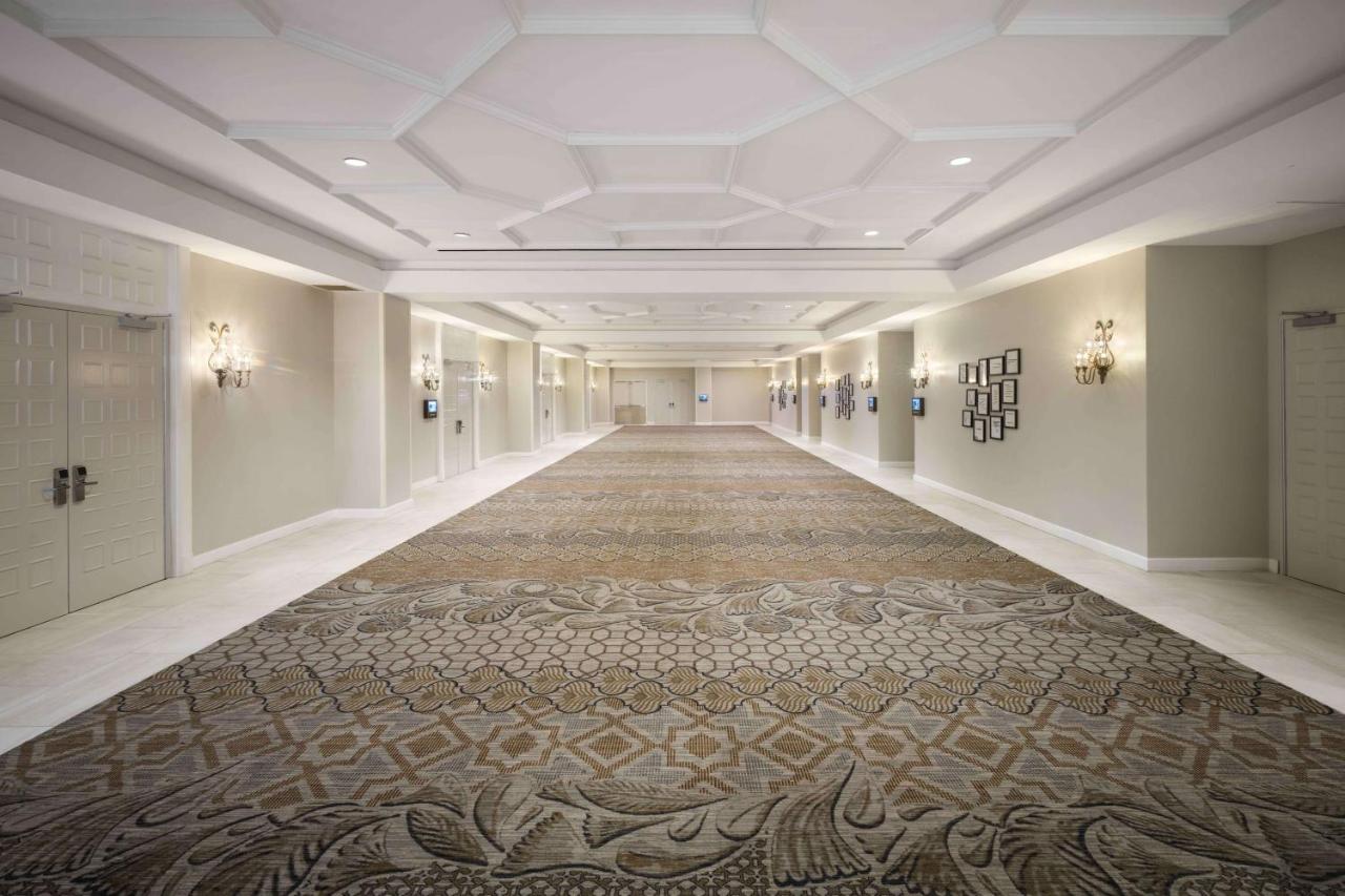 DoubleTree by Hilton Austin - 5