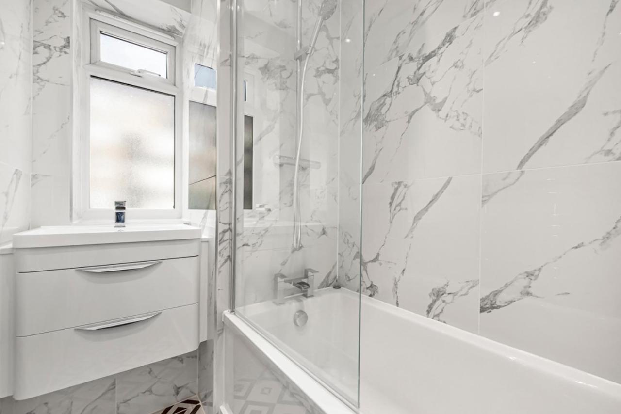 Spacious London Bridge Flat - 3