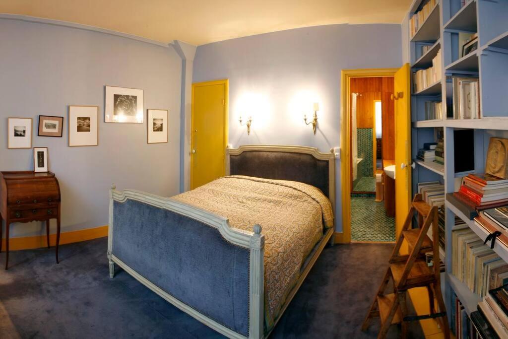 The Eifel Tower Artist Loft - 2