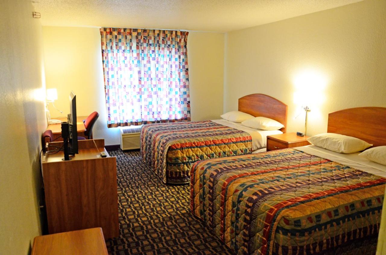 Budget Host Inn — photo 7