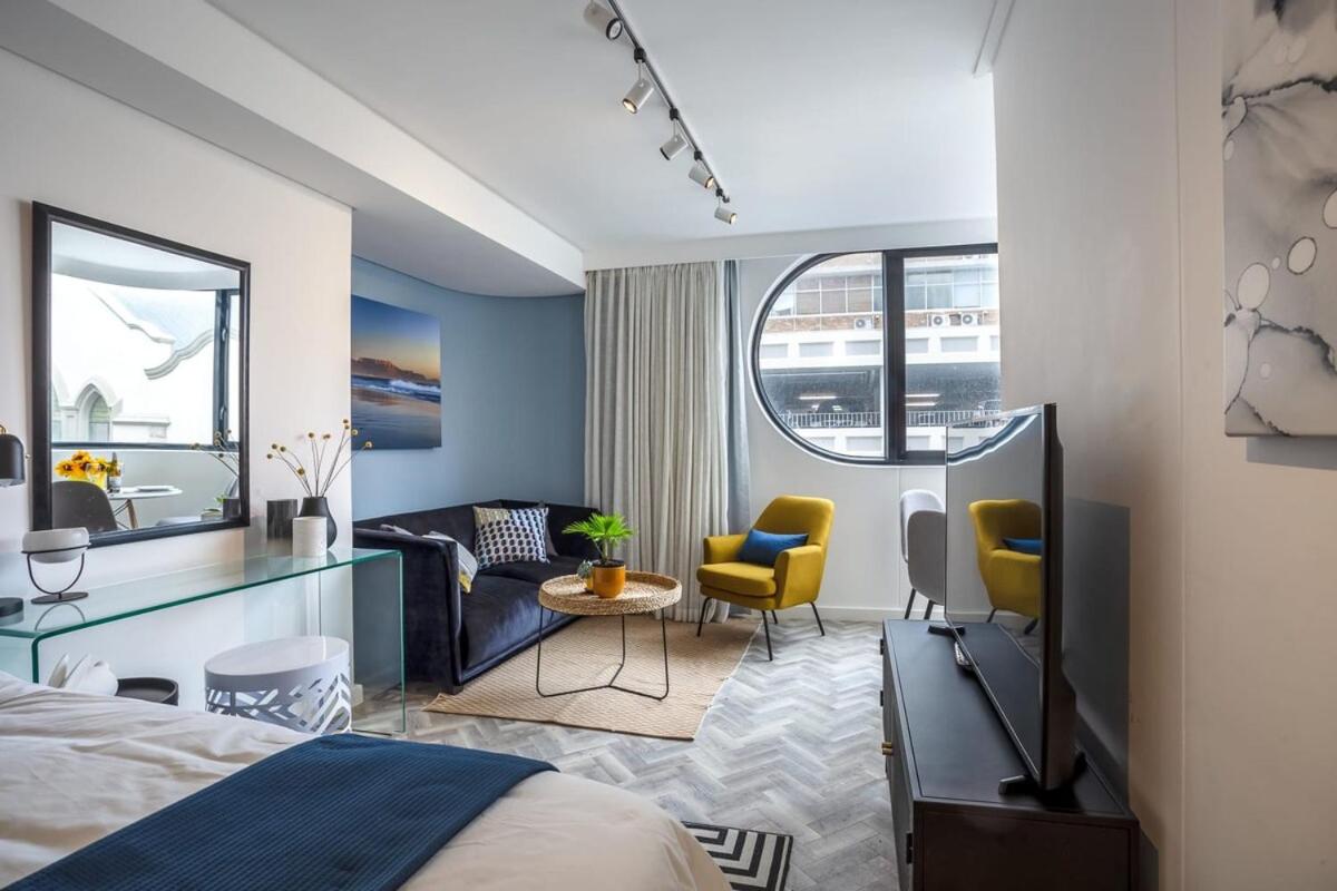 Elegant City Pad - 2