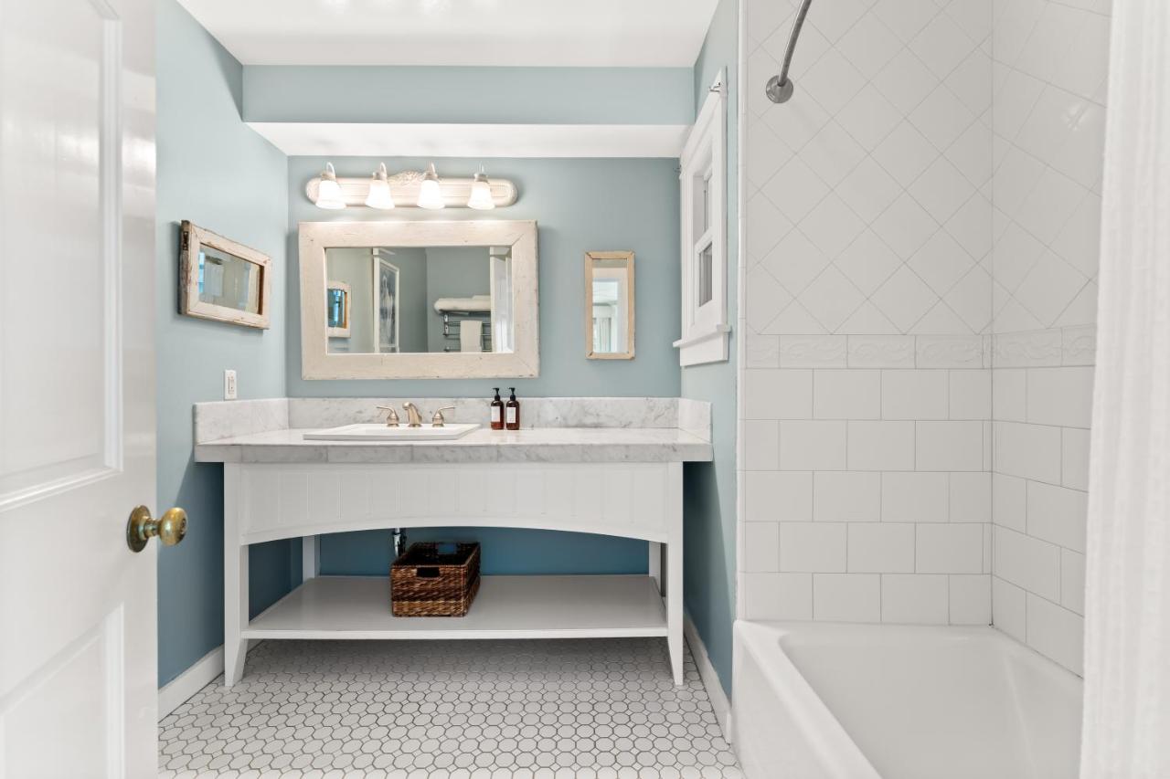 Channel Road Inn, A Four Sisters Inn - 3