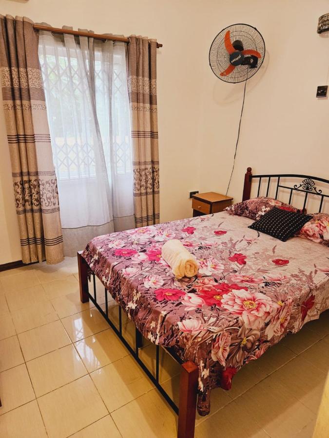 Captivating 3-Bed Apartment in Flic en Flac - 2