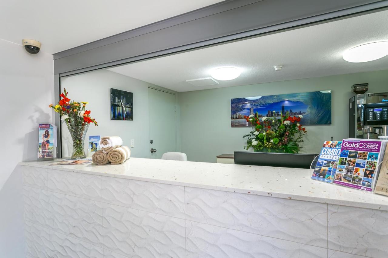 Surfers Beachside Holiday Apartments photo