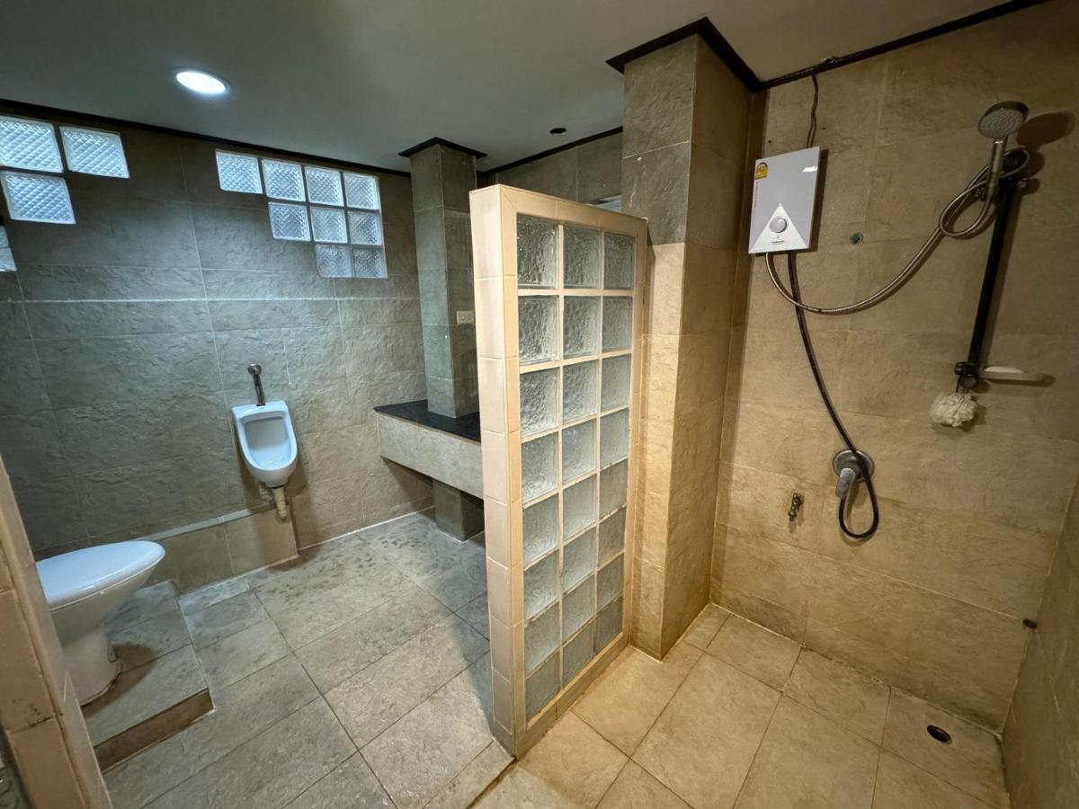 Twenty One Place - 3