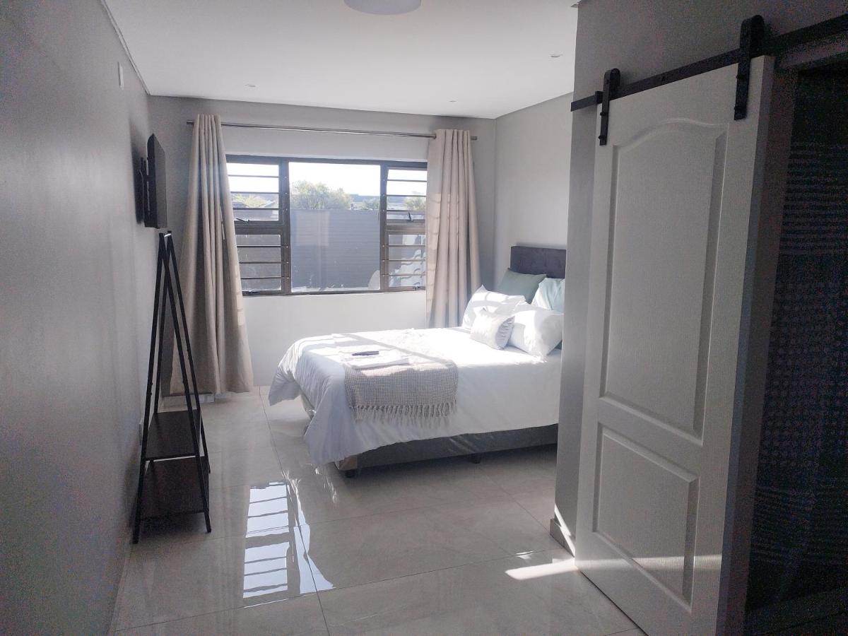 160 On Townsend Guesthouse