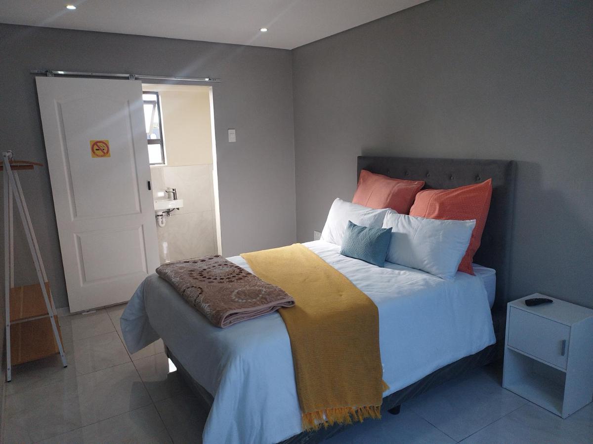 160 On Townsend Guesthouse - 2