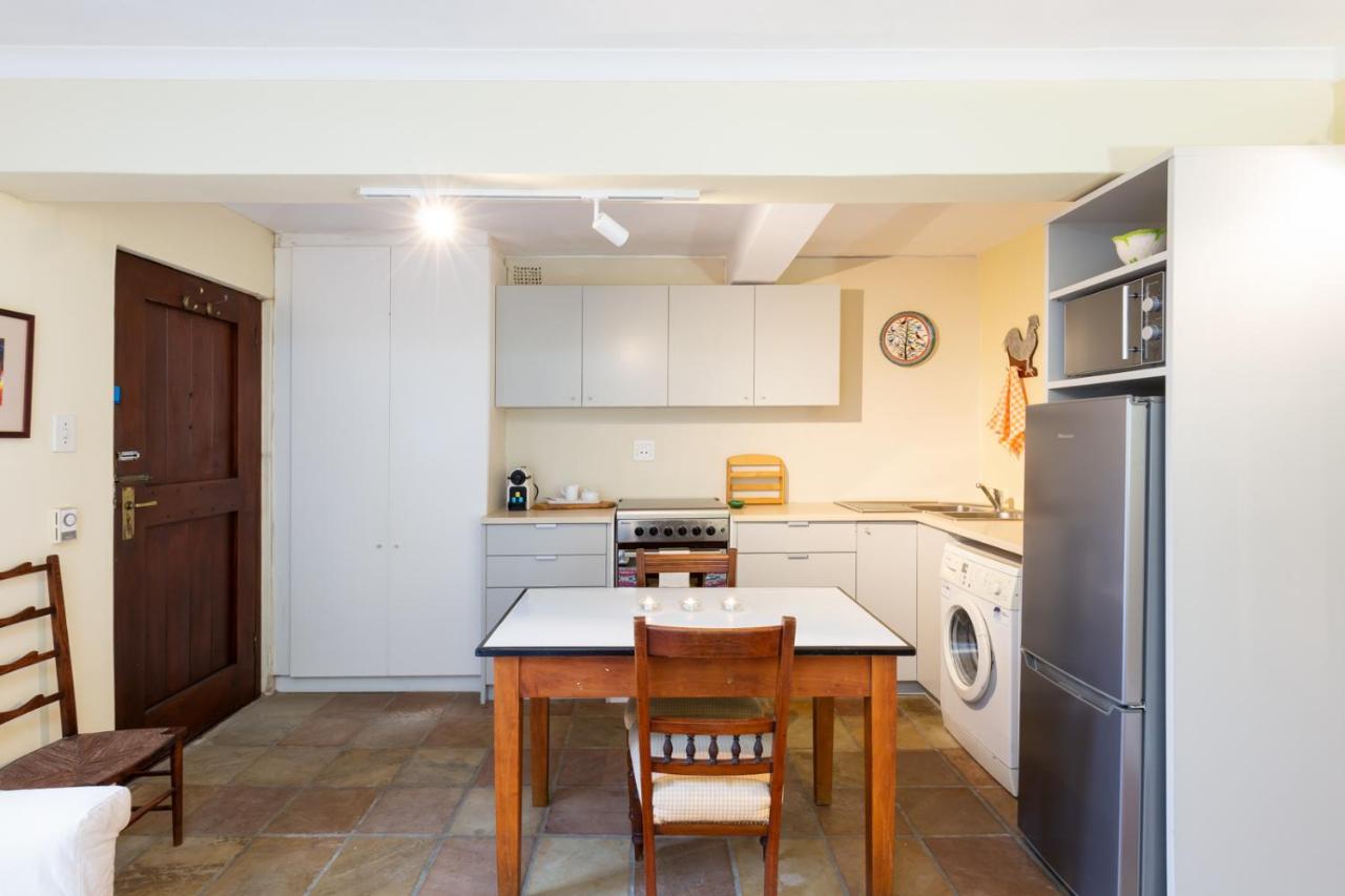 Quarterdeck Cottage Kalk Bay - No Load Shedding - 2