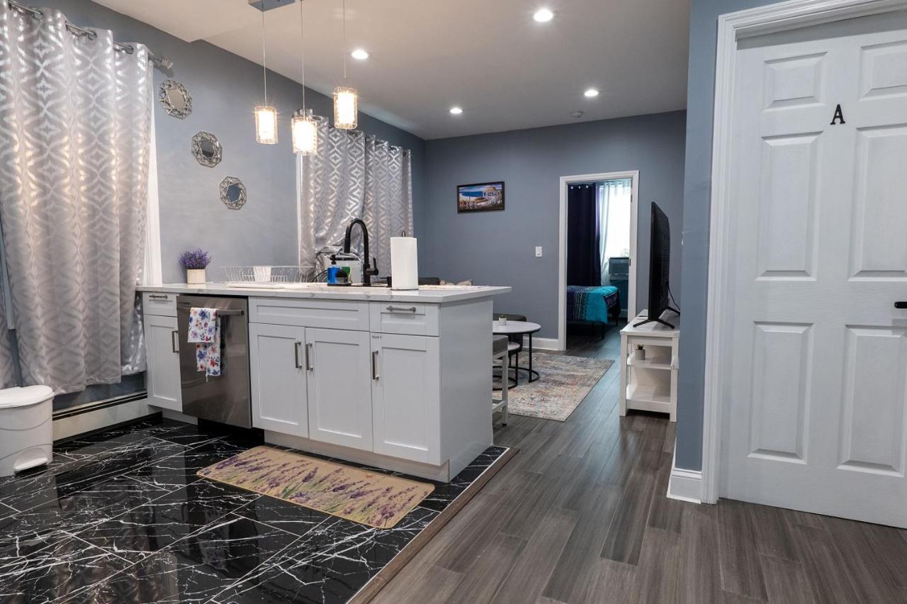 New Apartment Liberty State Park Jersey City NJ Airport Train Manhattan NYC - 3