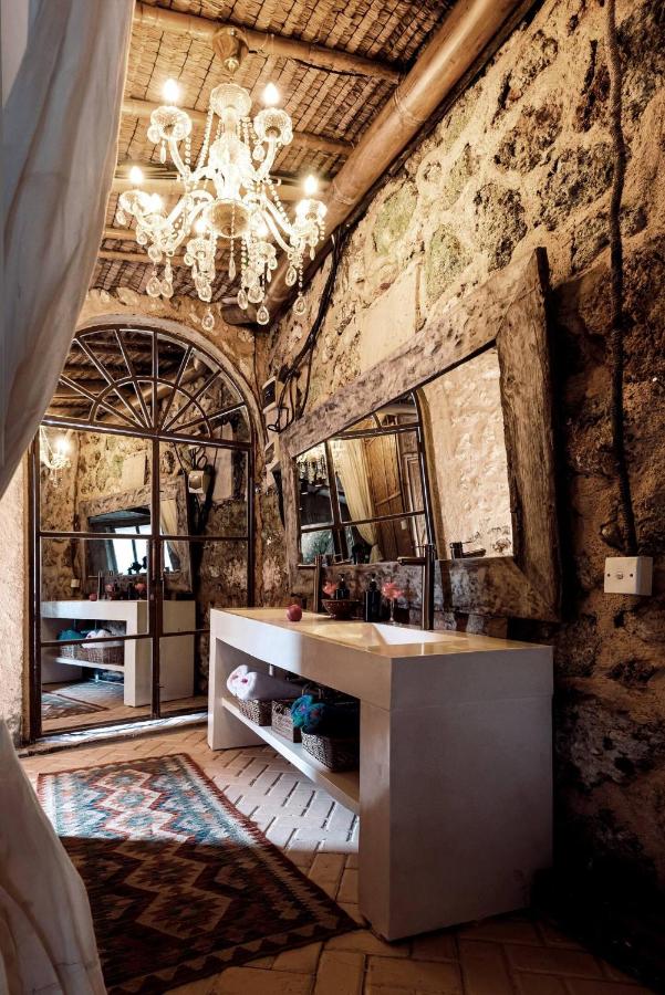 Figtree by Toraja Bambu Uluwatu at Padang Padang Beach - 5