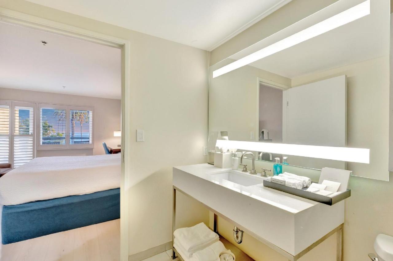 Ocean View Hotel - 3