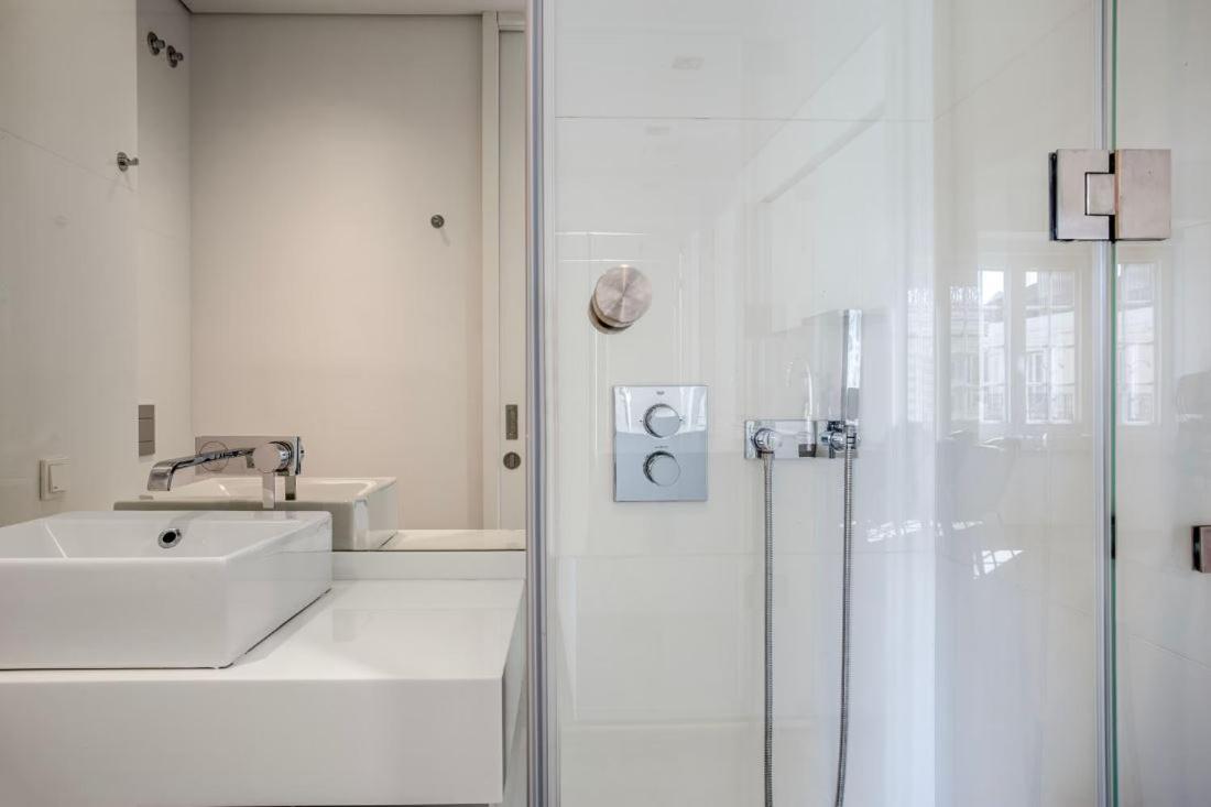 Private bedrooms in the Heart of Lisbon - 3