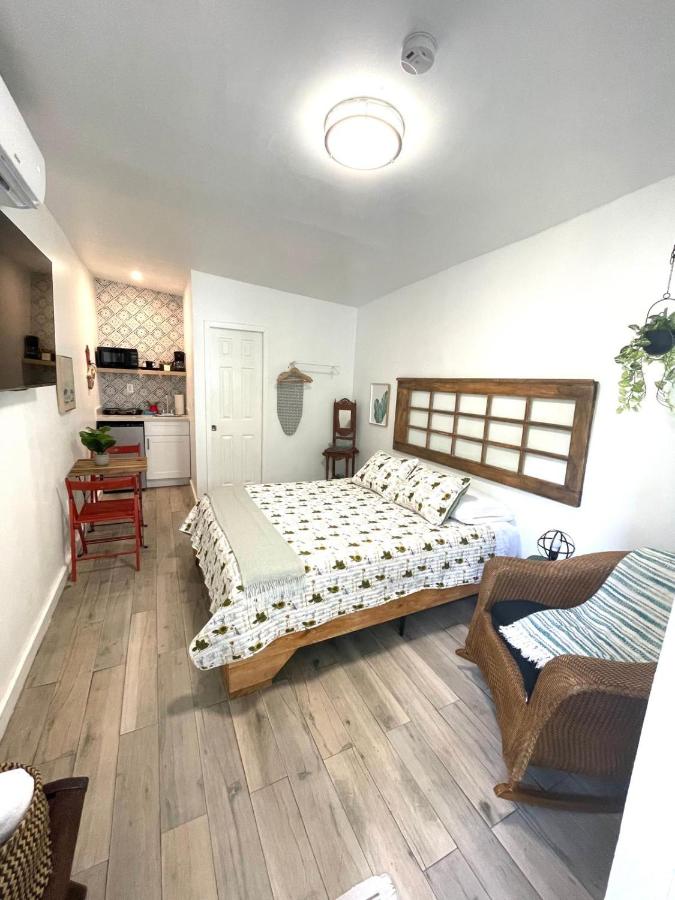 Studio close to Everything