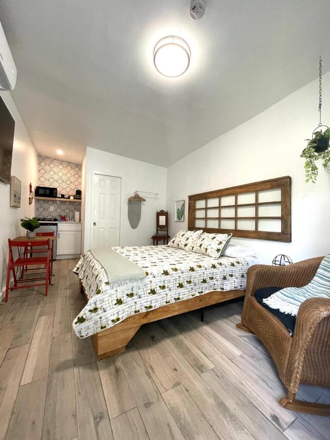 Studio close to Everything - 2