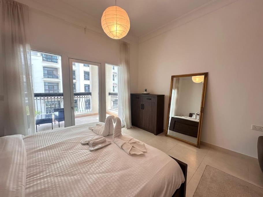 NA HARF108 Stylish Studio - YAS Island