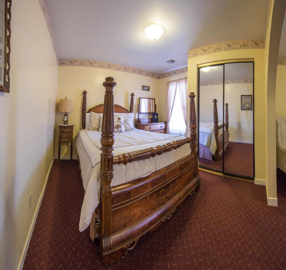 Historic Cary House Hotel — photo 24