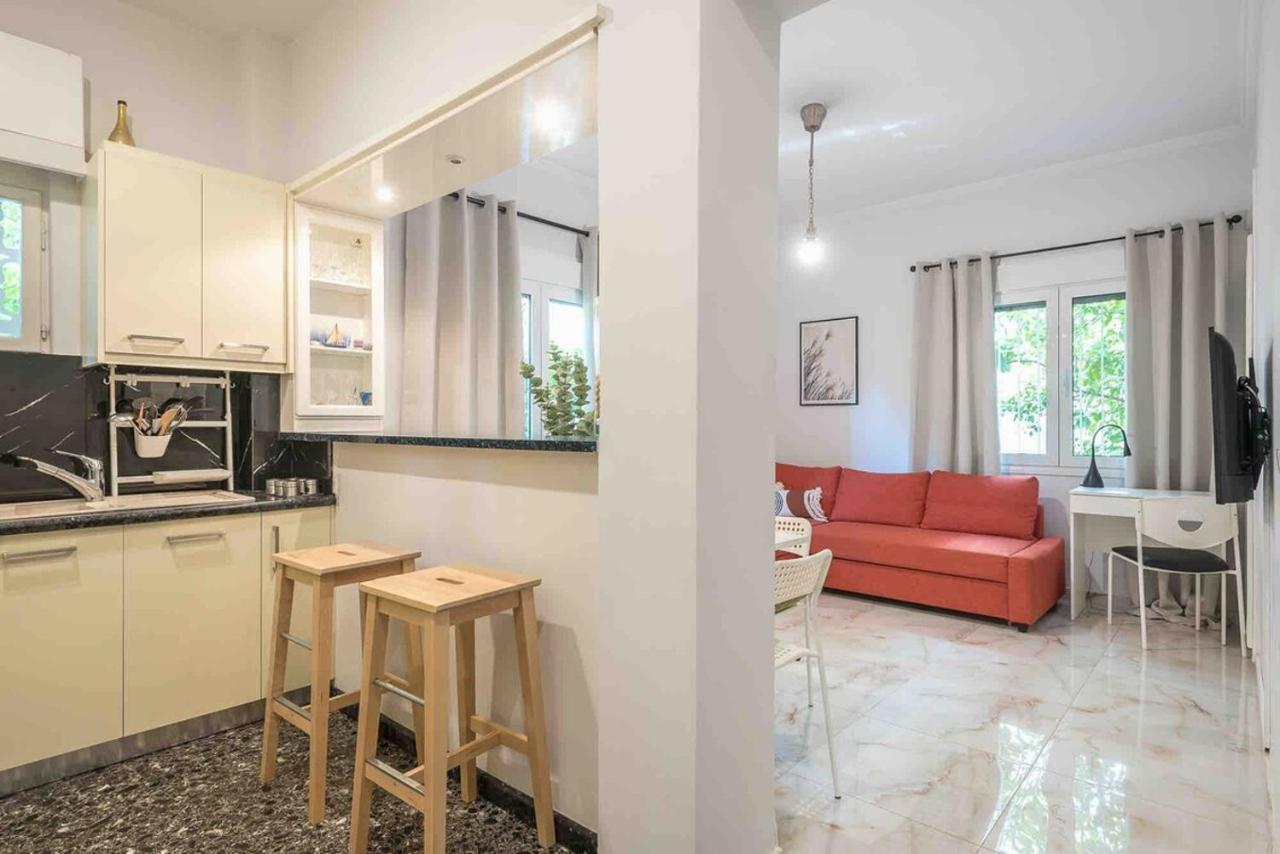 Home In The Alimos Marina - 4