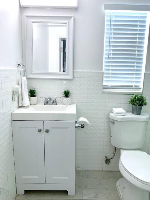 B01 Minutes from the beach Studio Midtown Wynwood - 3